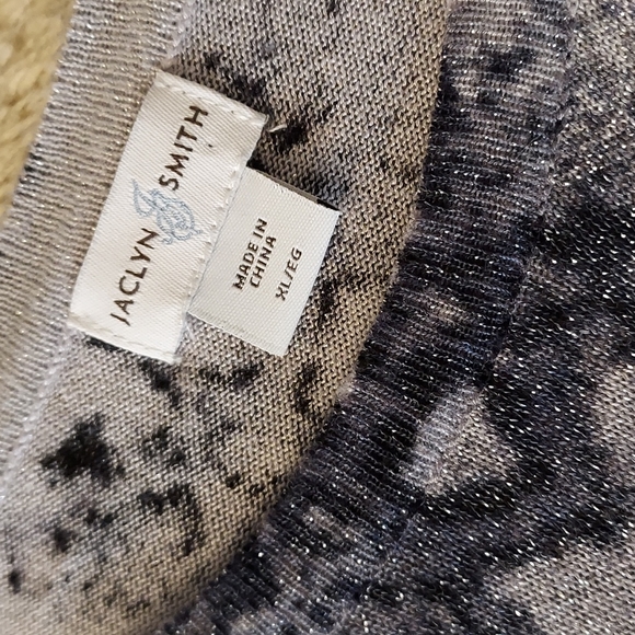 Jaclyn Smith tunic - Picture 3 of 9